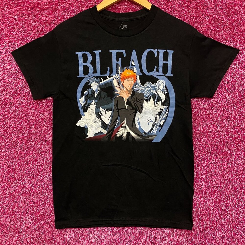 Bleach Ichigo Kurosaki Bankai and Hollow Mask Anime Graphic Design T-Shirt Small